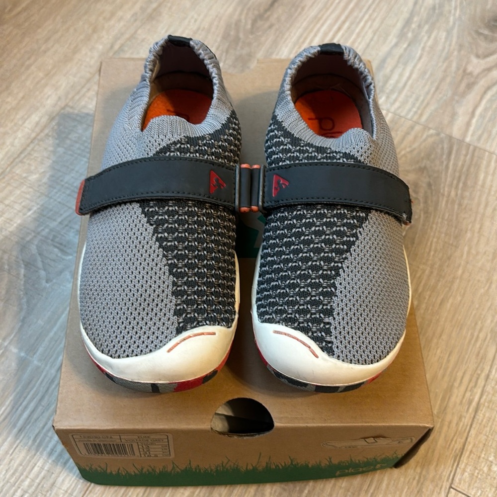 PLAE ELISE Little Kid’s size 13
